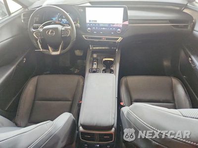 Zdjęcie 9 z 14 samochodu: 2026 LEXUS RX 450H+ LUXURY VIN:JTJCJMGA8T2038906 - miniatura