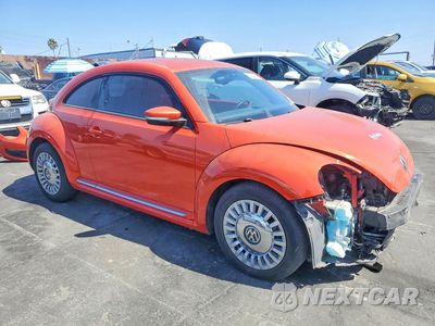 Czwarte zdjęcie samochodu z boku: 2016 VOLKSWAGEN BEETLE SE VIN:3VWJ17AT3GM634538 - miniatura