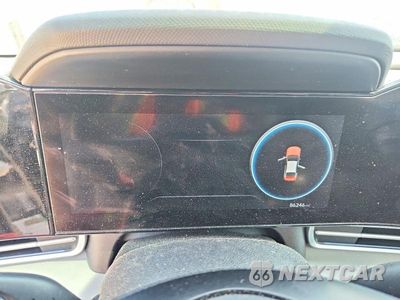 Zdjęcie 9 z 13 samochodu: 2023 HYUNDAI ELANTRA LIMITED VIN:KMHLP4AG8PU404416 - miniatura
