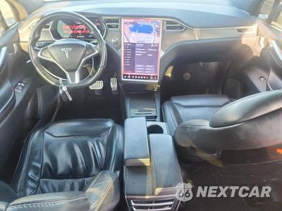 Zdjęcie 8 z 13 samochodu: 2017 TESLA MODEL X VIN:5YJXCBE46HF039640 - miniatura