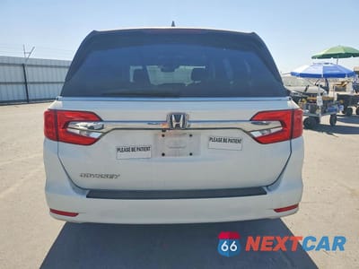 Zdjęcie 6 z 13 samochodu: 2018 HONDA ODYSSEY EXL VIN:5FNRL6H77JB049069 - miniatura