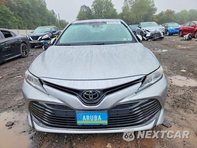 Piąte zdjęcie samochodu w środku: 2018 TOYOTA CAMRY LE VIN:4T1B11HK0JU647487 - miniatura