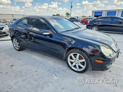 Czwarte zdjęcie samochodu z boku: 2005 MERCEDES-BENZ C 230K SPORT COUPE VIN:WDBRN40J05A650584 - miniatura