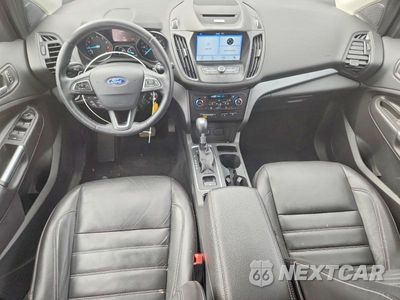 Zdjęcie 8 z 12 samochodu: 2017 FORD ESCAPE SE VIN:1FMCU9G99HUA16031 - miniatura