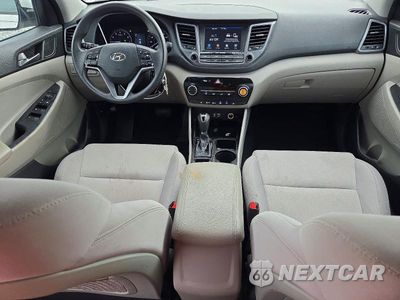 Zdjęcie 8 z 14 samochodu: 2018 HYUNDAI TUCSON SEL VIN:KM8J33A42JU693044 - miniatura