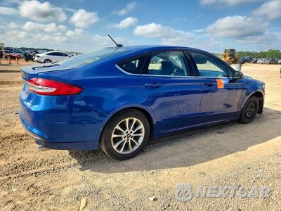 Trzecie zdjęcie samochodu z tyłu: 2017 FORD FUSION SE VIN:3FA6P0H70HR158752 - miniatura