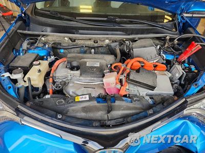 Zdjęcie 11 z 12 samochodu: 2018 TOYOTA RAV4 HYBRID XLE VIN:JTMRJREVXJD155114 - miniatura