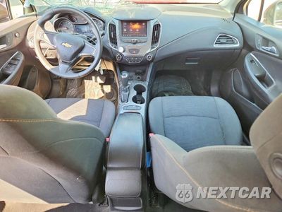 Zdjęcie 8 z 12 samochodu: 2019 CHEVROLET CRUZE LS VIN:1G1BC5SM5K7137516 - miniatura