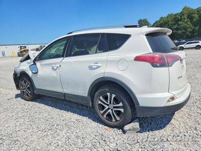 Drugie zdjęcie samochodu z przodu: 2017 TOYOTA RAV4 LE VIN:JTMZFREV7HJ703230 - miniatura