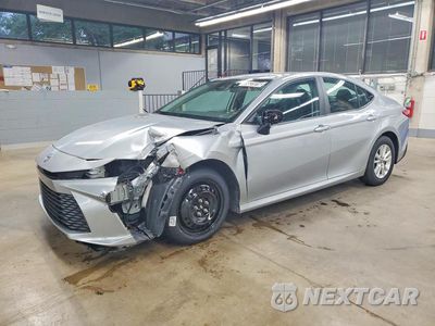 2025 TOYOTA CAMRY LE 4T1DAACK8SU061752 - główne zdjęcie licytacji z USA - miniatura