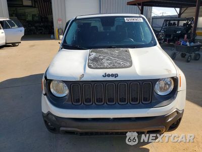 Piąte zdjęcie samochodu w środku: 2017 JEEP RENEGADE TRAILHAWK VIN:ZACCJBCB8HPF00061 - miniatura