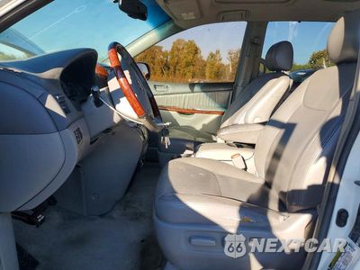Zdjęcie 7 z 13 samochodu: 2005 TOYOTA SIENNA XLE LIMITED 7 PASSENGER VIN:5TDBA22CX5S045167 - miniatura