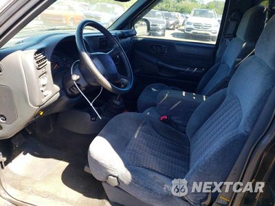 Zdjęcie 7 z 12 samochodu: 1999 CHEVROLET S TRUCK S10 VIN:1GCCS1442X8199199 - miniatura