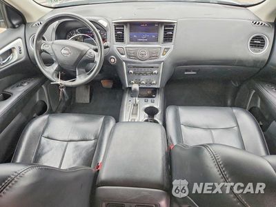Zdjęcie 8 z 13 samochodu: 2017 NISSAN PATHFINDER S VIN:5N1DR2MMXHC906789 - miniatura