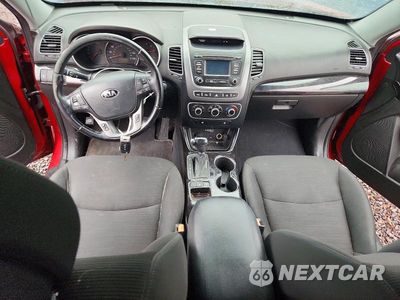 Zdjęcie 8 z 12 samochodu: 2014 KIA SORENTO LX VIN:5XYKT3A67EG507340 - miniatura
