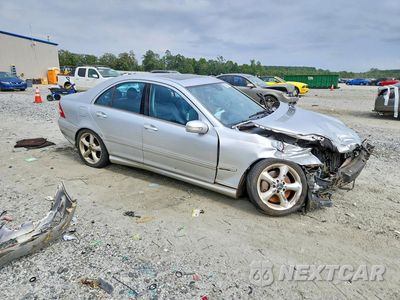 Czwarte zdjęcie samochodu z boku: 2006 MERCEDES-BENZ C 230 VIN:WDBRF52HX6A874136 - miniatura