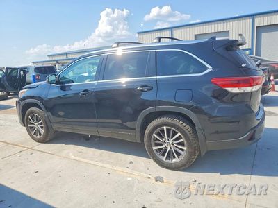 Drugie zdjęcie samochodu z przodu: 2017 TOYOTA HIGHLANDER XLE VIN:5TDJZRFHXHS467463 - miniatura