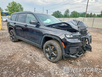 Czwarte zdjęcie samochodu z boku: 2024 JEEP GRAND CHEROKEE L LAREDO VIN:1C4RJKAGXR8528395 - miniatura