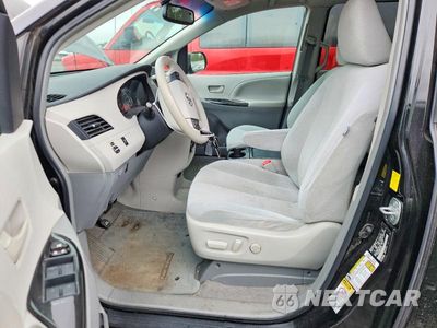 Zdjęcie 7 z 13 samochodu: 2011 TOYOTA SIENNA LE VIN:5TDKK3DCXBS026386 - miniatura