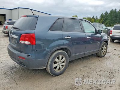 Trzecie zdjęcie samochodu z tyłu: 2011 KIA SORENTO LX VIN:5XYKT3A16BG104692 - miniatura