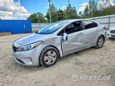 2017 KIA FORTE LX 3KPFL4A72HE118705 - główne zdjęcie licytacji z USA - miniatura