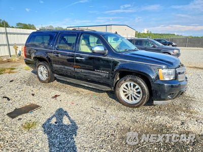 Czwarte zdjęcie samochodu z boku: 2013 CHEVROLET SUBURBAN C1500 LT VIN:1GNSCJE07DR374435 - miniatura