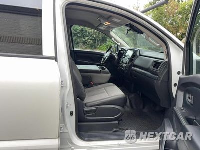 Piąte zdjęcie samochodu w środku: 2021 NISSAN TITAN S VIN:1N6AA1EC0MN523695 - miniatura