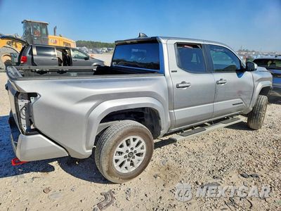 Trzecie zdjęcie samochodu z tyłu: 2025 TOYOTA TACOMA SR5 VIN:3TMLB5JN6SM136647 - miniatura