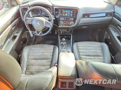 Zdjęcie 8 z 13 samochodu: 2019 MITSUBISHI OUTLANDER SE VIN:JA4AZ3A39KZ021412 - miniatura
