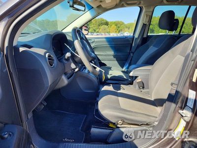 Zdjęcie 7 z 13 samochodu: 2016 JEEP COMPASS SPORT VIN:1C4NJCBA5GD611333 - miniatura