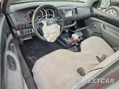 Zdjęcie 8 z 12 samochodu: 2013 TOYOTA TACOMA BASE VIN:5TFNX4CN8DX020252 - miniatura