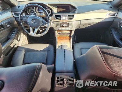 Zdjęcie 8 z 12 samochodu: 2014 MERCEDES-BENZ E 350 VIN:WDDHF5KB6EA786861 - miniatura