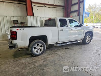 Trzecie zdjęcie samochodu z tyłu: 2018 CHEVROLET SILVERADO K1500 LT VIN:1GCVKREH7JZ334350 - miniatura