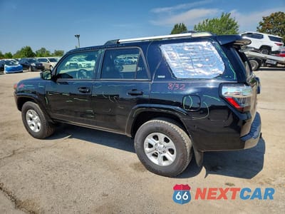 Drugie zdjęcie samochodu z przodu: 2020 TOYOTA 4RUNNER SR5 VIN:JTEBU5JR3L5742306 - miniatura