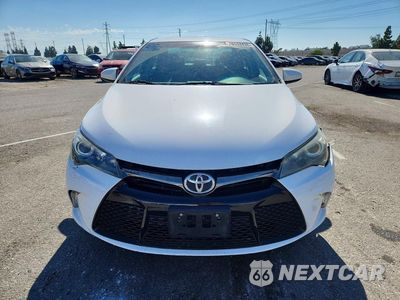 Piąte zdjęcie samochodu w środku: 2016 TOYOTA CAMRY SE VIN:4T1BF1FKXGU166627 - miniatura