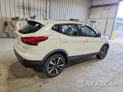 Trzecie zdjęcie samochodu z tyłu: 2019 NISSAN ROGUE SPORT SL VIN:JN1BJ1CR6KW621655 - miniatura
