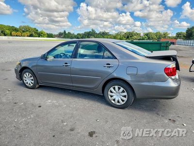 Drugie zdjęcie samochodu z przodu: 2005 TOYOTA CAMRY LE VIN:4T1BE32K75U502235 - miniatura