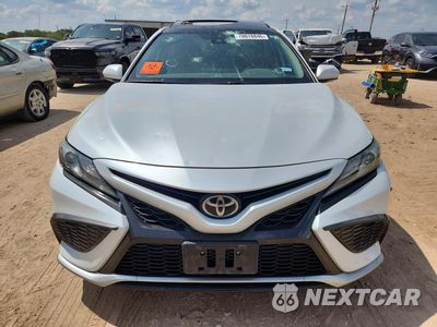 Piąte zdjęcie samochodu w środku: 2021 TOYOTA CAMRY XSE VIN:4T1K61AK5MU538880 - miniatura