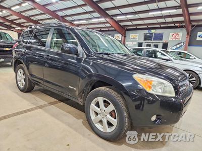 Czwarte zdjęcie samochodu z boku: 2008 TOYOTA RAV4 LIMITED VIN:JTMBD31V085189062 - miniatura