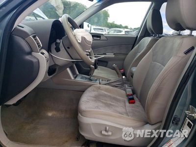 Zdjęcie 7 z 12 samochodu: 2010 SUBARU FORESTER 2.5X PREMIUM VIN:JF2SH6CC7AH901123 - miniatura