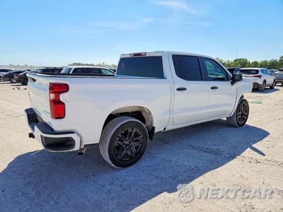 Trzecie zdjęcie samochodu z tyłu: 2026 CHEVROLET SILVERADO C1500 CUSTOM VIN:1GCPABEK4TZ142949 - miniatura