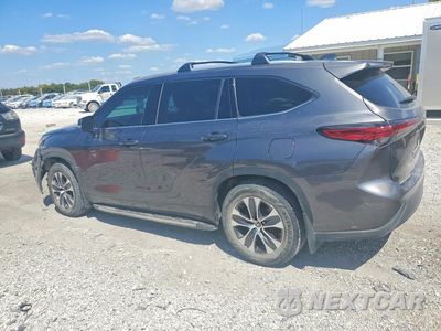 Drugie zdjęcie samochodu z przodu: 2022 TOYOTA HIGHLANDER XLE VIN:5TDGZRAH1NS122951 - miniatura