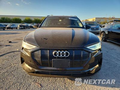 Piąte zdjęcie samochodu w środku: 2021 AUDI E-TRON PREMIUM PLUS VIN:WA1LAAGE5MB036983 - miniatura
