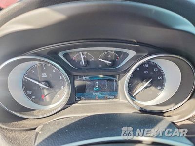 Zdjęcie 9 z 12 samochodu: 2018 BUICK ENVISION PREFERRED VIN:LRBFXCSA7JD027265 - miniatura