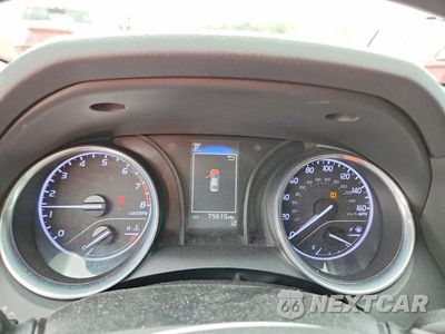 Zdjęcie 9 z 12 samochodu: 2020 TOYOTA CAMRY SE VIN:4T1G11AK0LU383593 - miniatura