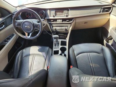 Zdjęcie 8 z 12 samochodu: 2016 KIA OPTIMA LX VIN:5XXGT4L32GG066769 - miniatura