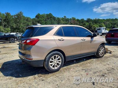 Trzecie zdjęcie samochodu z tyłu: 2018 CHEVROLET EQUINOX LS VIN:2GNAXHEV1J6243061 - miniatura
