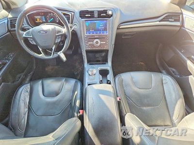 Zdjęcie 8 z 12 samochodu: 2020 FORD FUSION TITANIUM VIN:3FA6P0D94LR137239 - miniatura