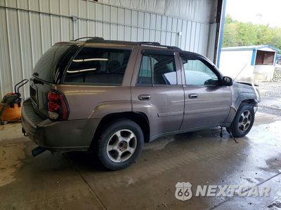 Trzecie zdjęcie samochodu z tyłu: 2008 CHEVROLET TRAILBLAZER LS VIN:1GNDT13S982121032 - miniatura