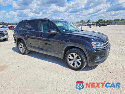 Czwarte zdjęcie samochodu z boku: 2019 VOLKSWAGEN ATLAS SE VIN:1V2DP2CA7KC590890 - miniatura